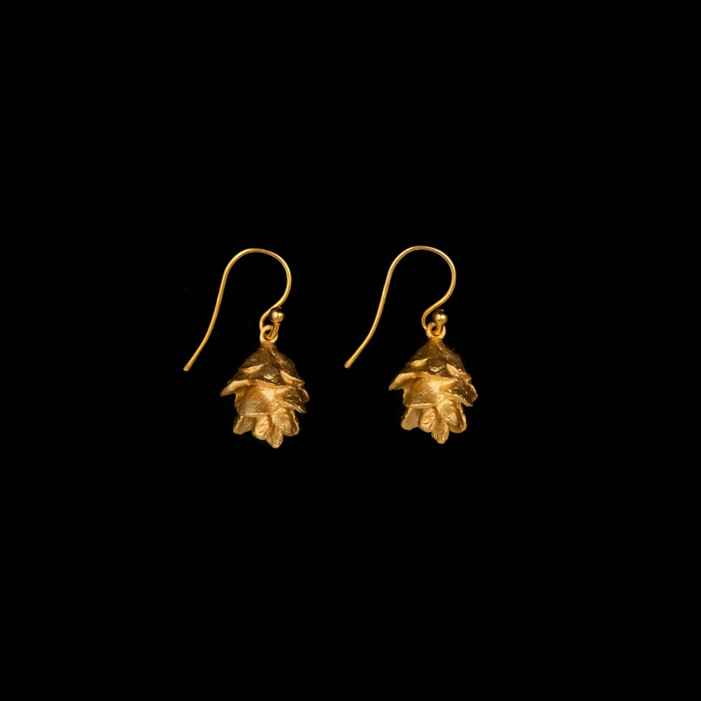 Pine Needle Single Cone Wire Earrings
