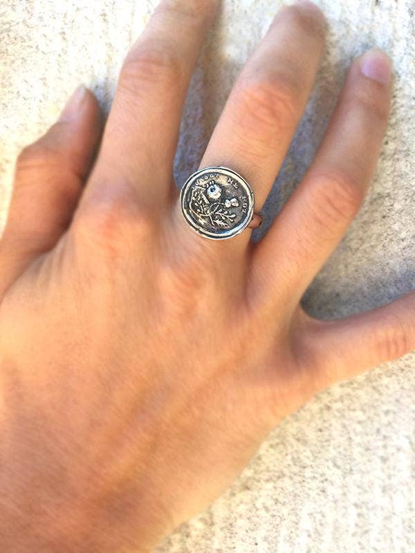 Sterling Silver Forget Me Not Intaglio Ring: 7.5