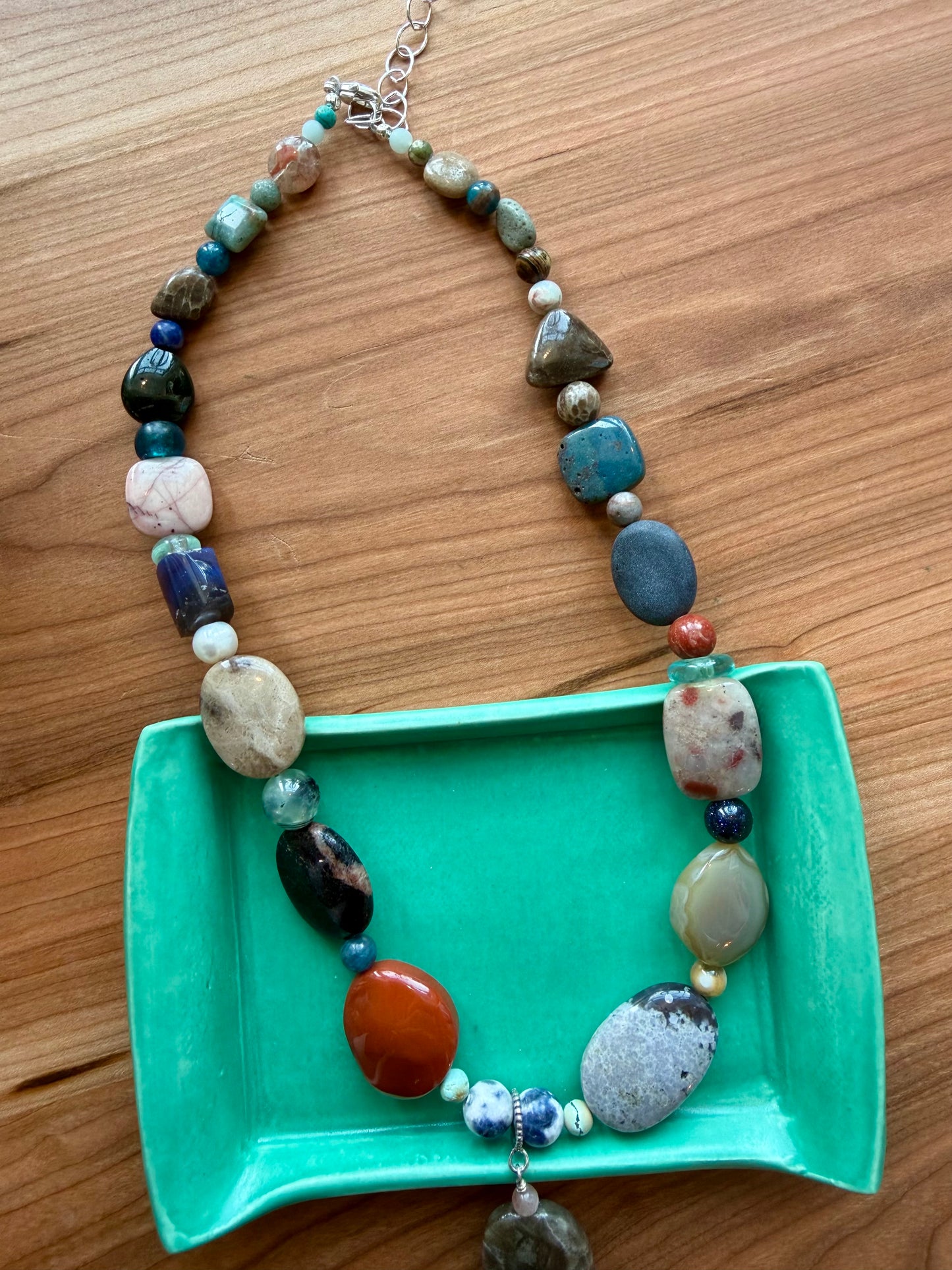 Walk the Beach Necklace - 80% MI Stone