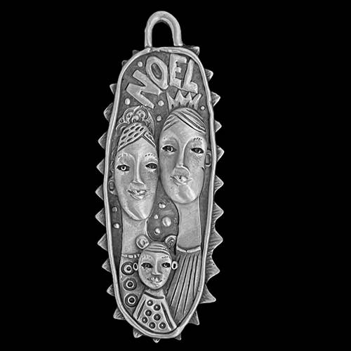 Oval Noel Family Ornament