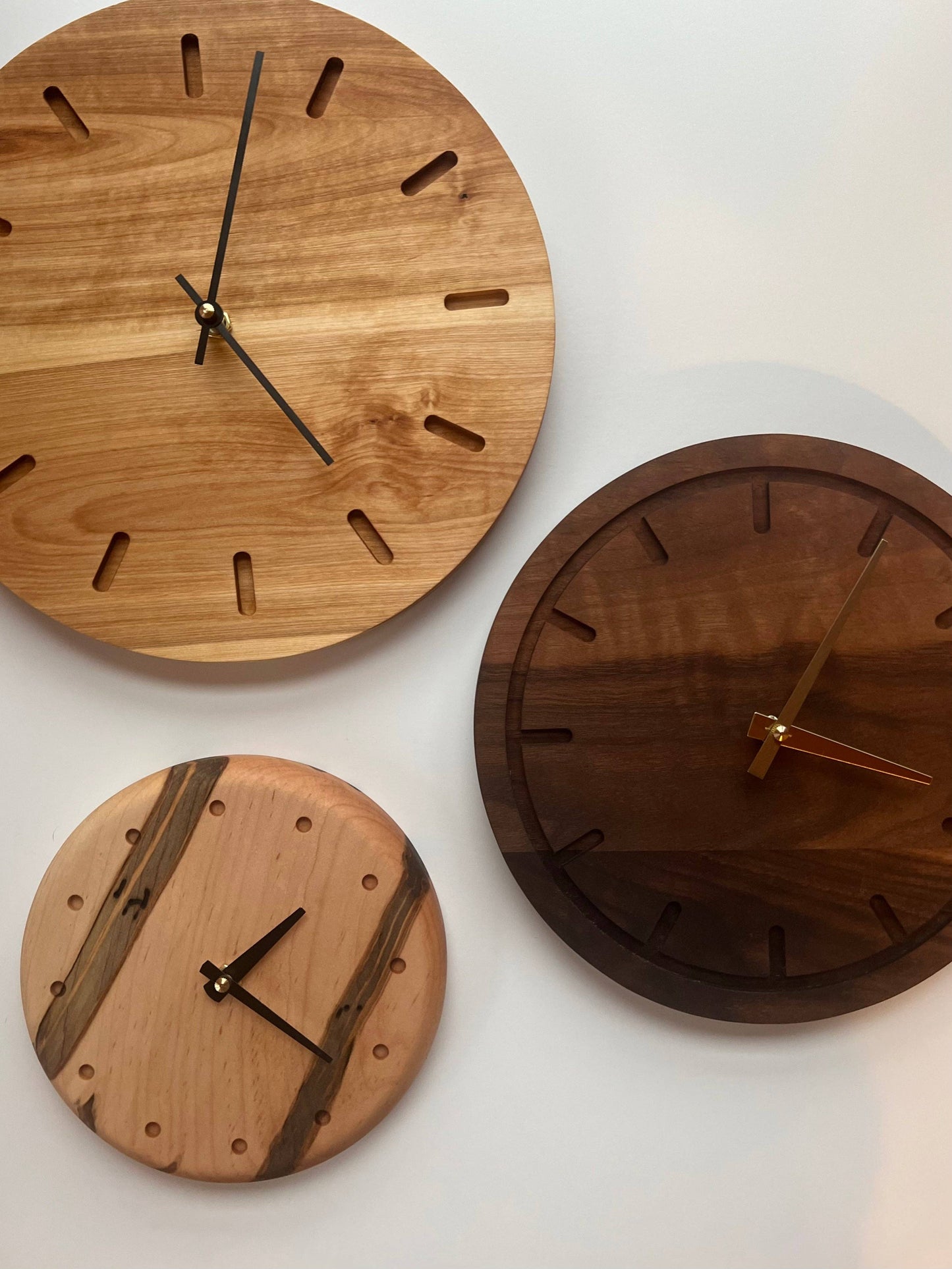 Wall Clock: Dash Only / Cherry / Standard 9"