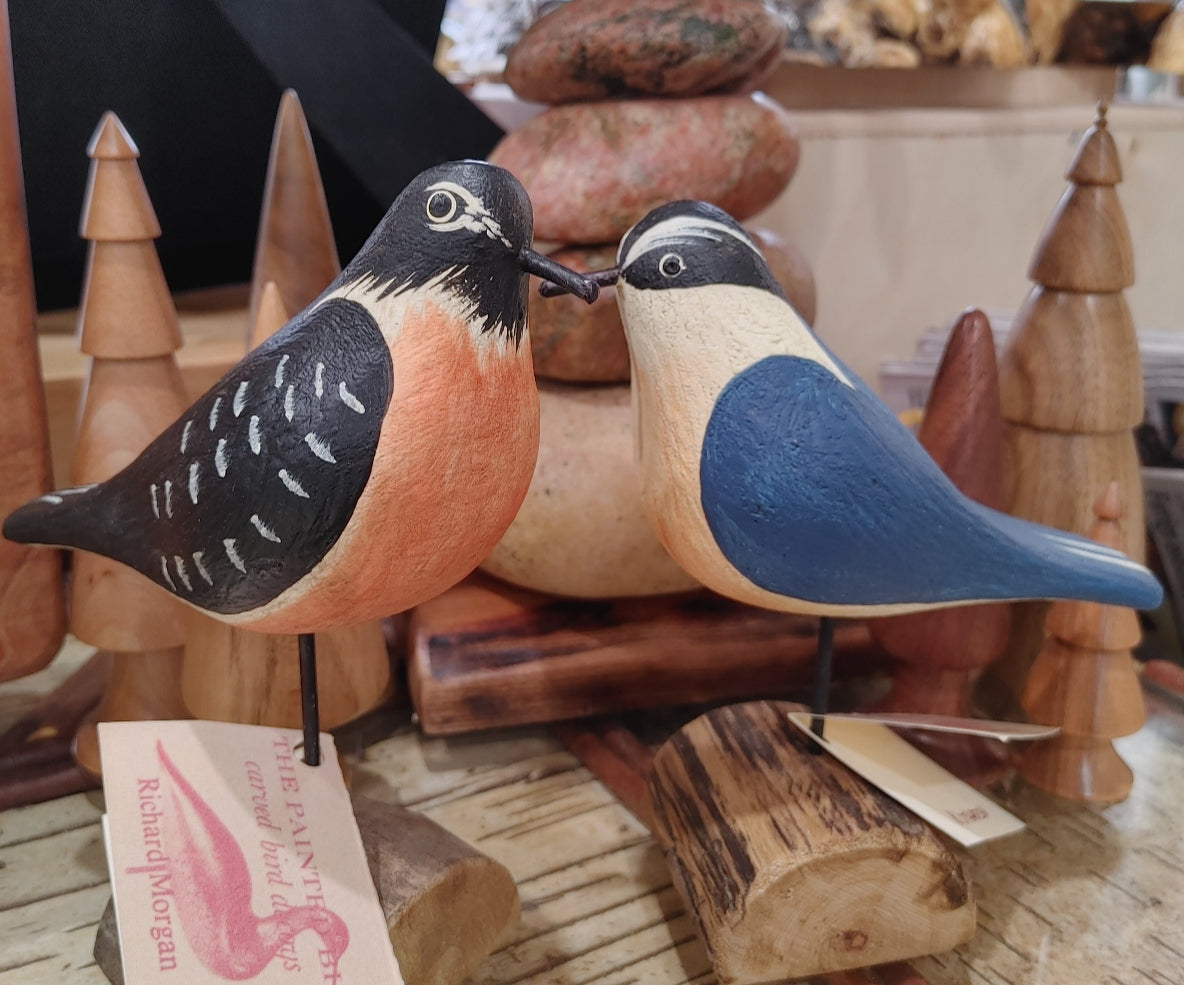 wood-carved-bird-decor