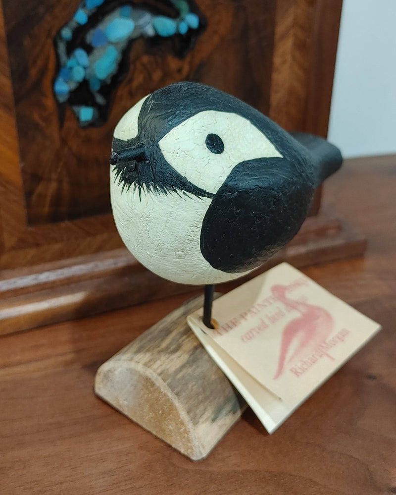 wooden-carved-chickadee-art-standing-bird