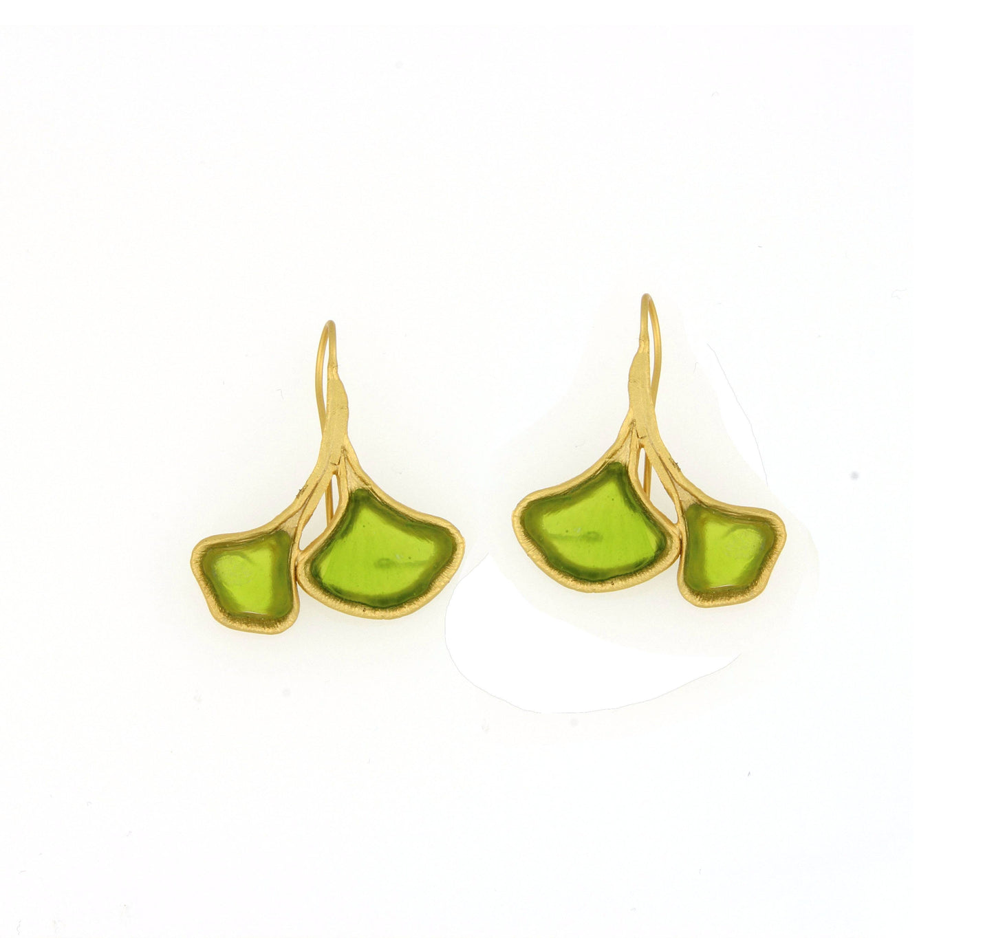 Ginkgo 2-Leaf Frozen Wire Earrings: Green