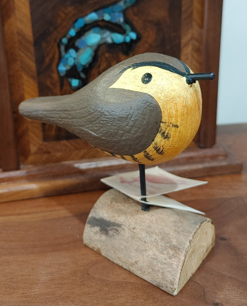 fox-sparrow-carved-bird-artwork