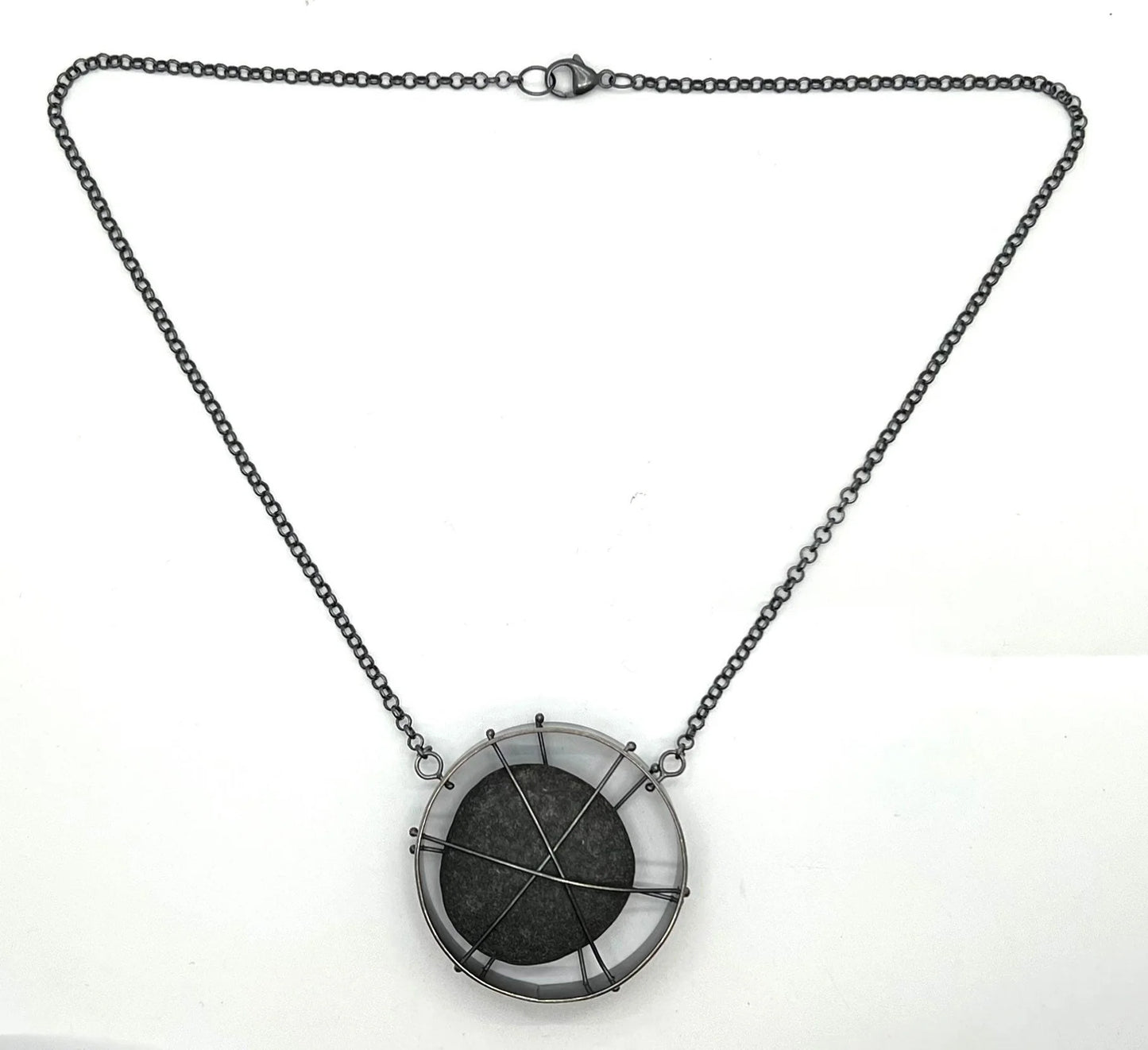 Trapped Rock Circle Necklace