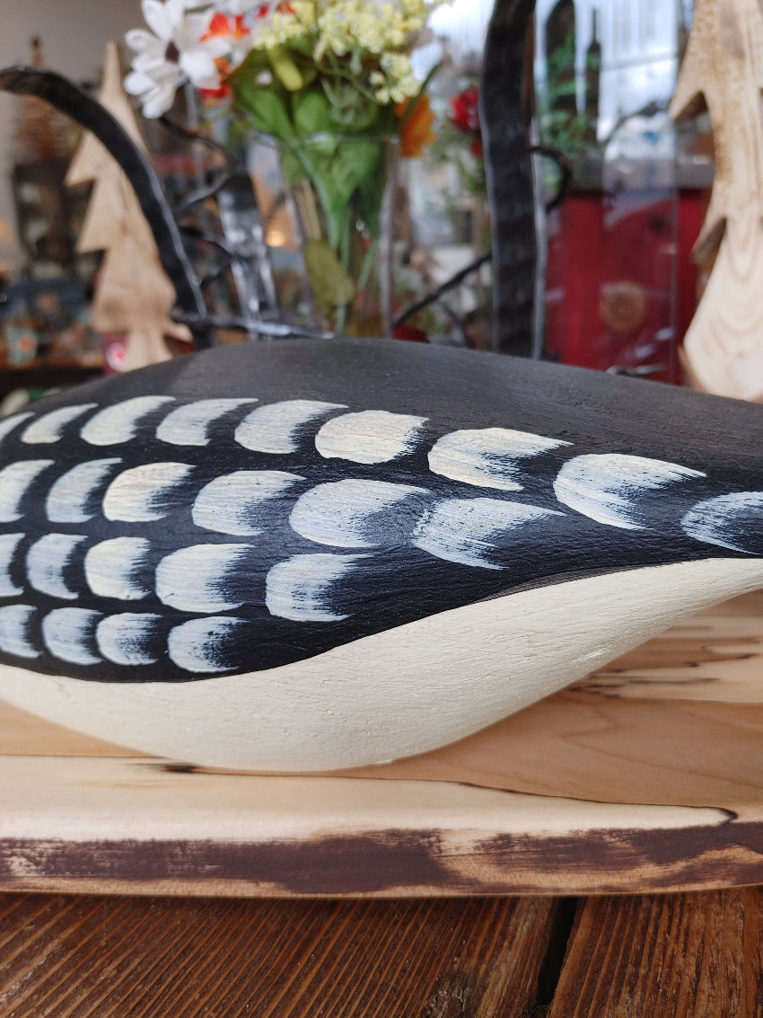loon-wooden-carved
