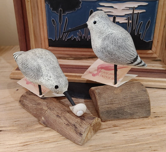 two-carved-sandpipers-bird-decor