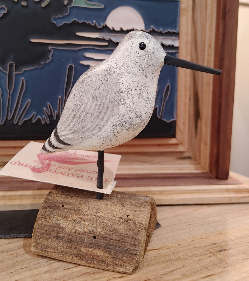 standing-piper-decor