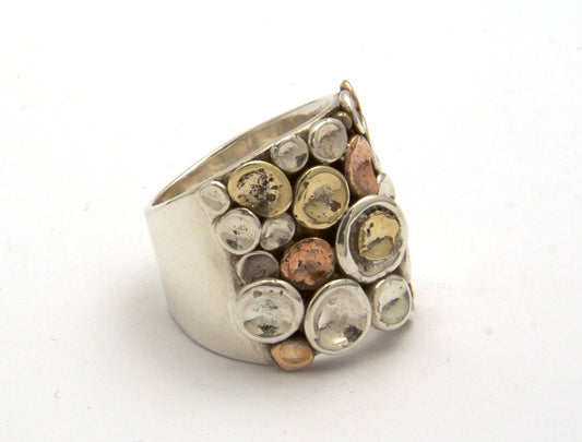 Pebbles on the Beach Ring