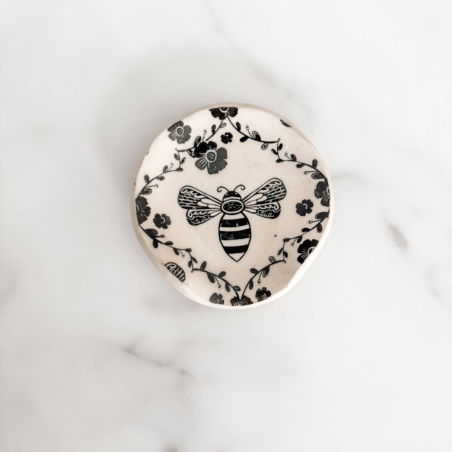 Bee Tea Spoon Rest: Black