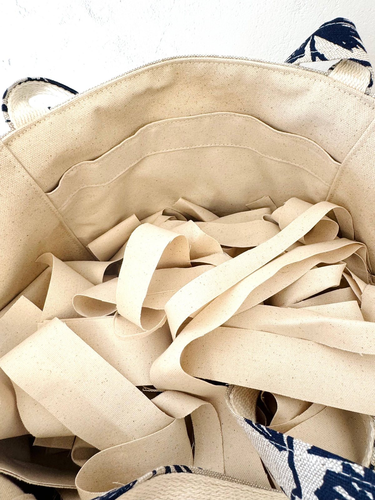 Pine Cone Heavy Linen Boho Tote Bag: Navy