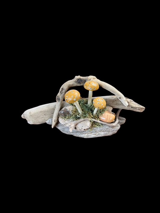 Mushroom Shelf Sitter - Brown