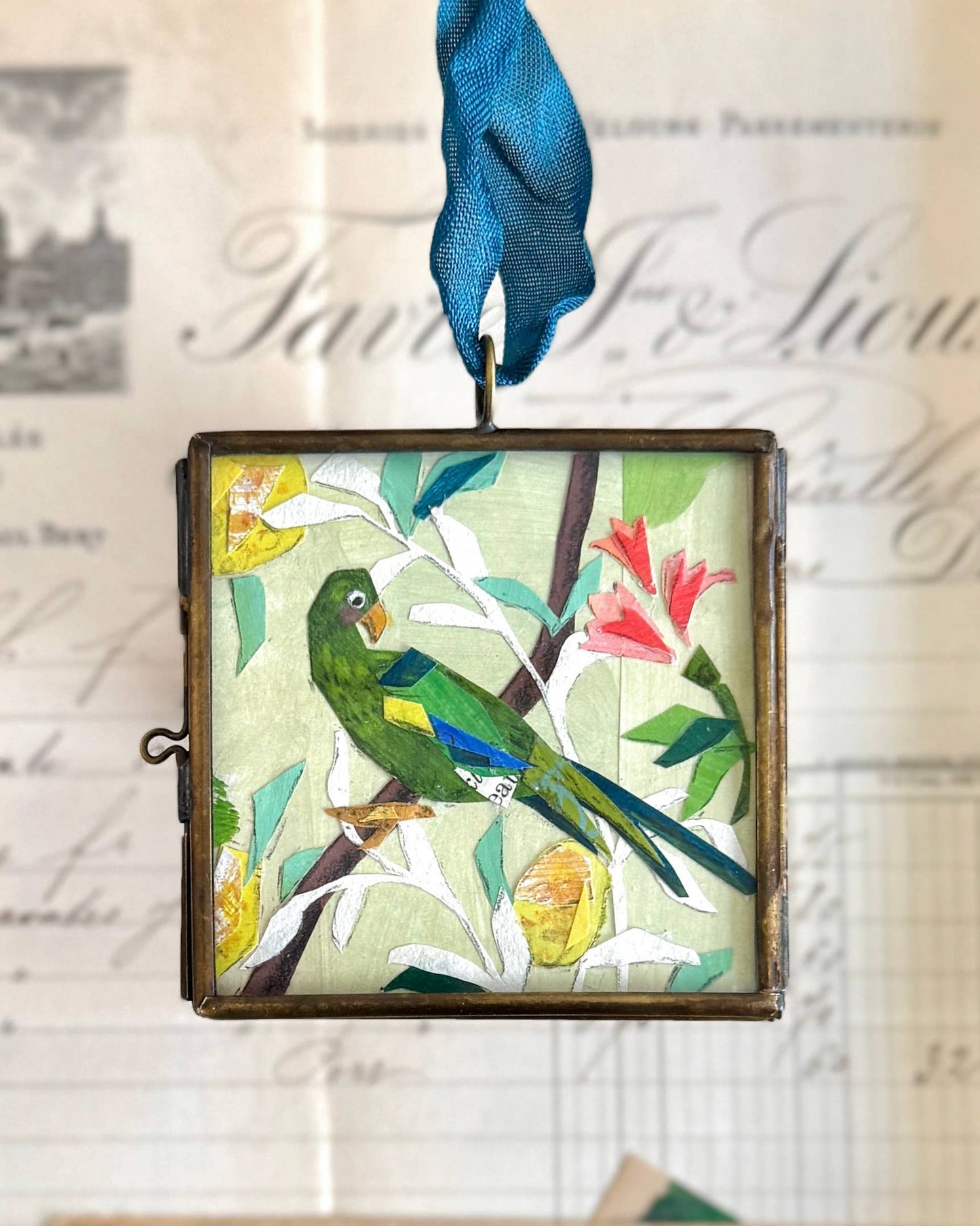 Virdi Parrot ~ Art Locket Ornament Chinoiserie Handmade 