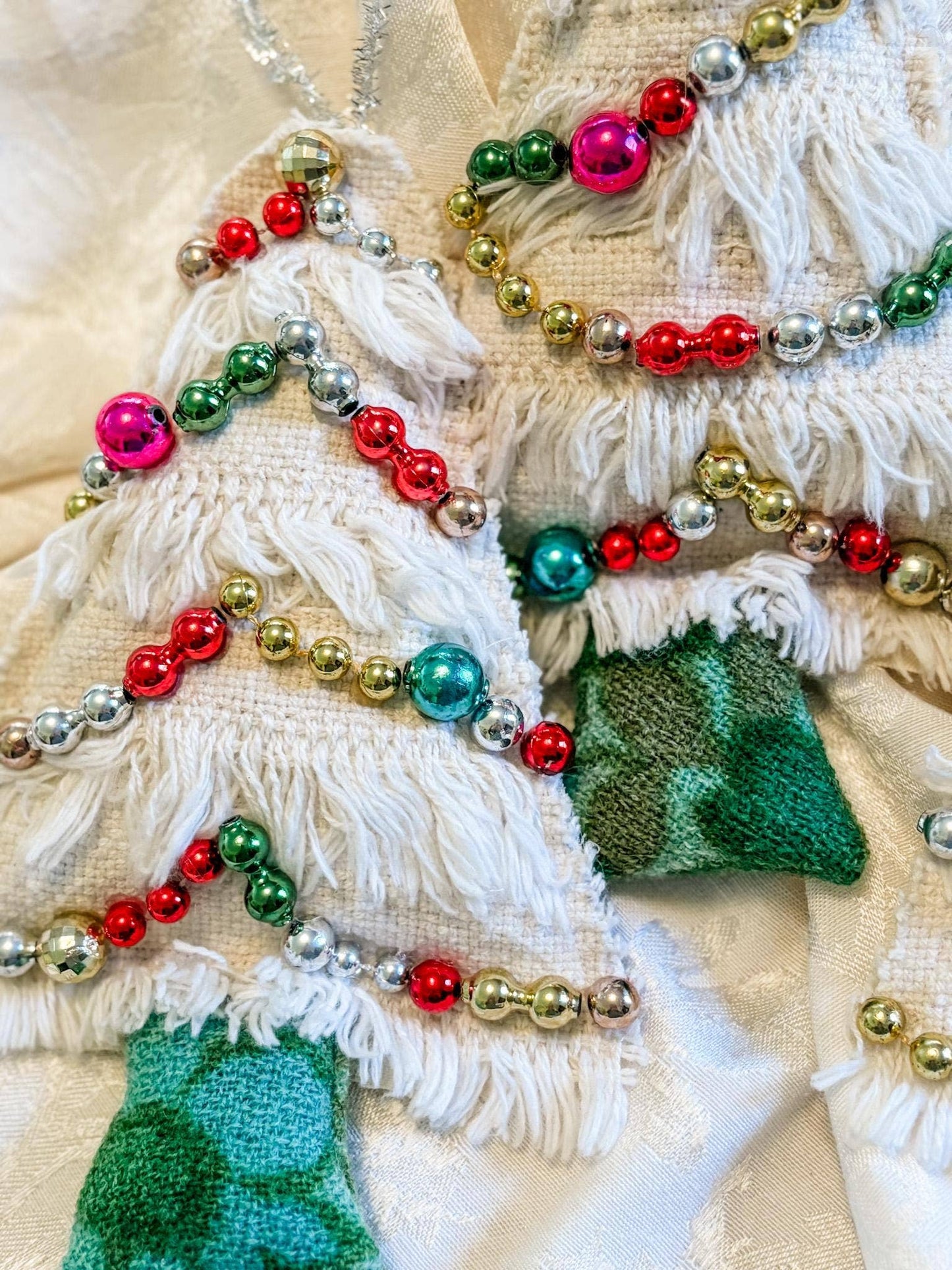 Mod Beads Cheery Tree - Hooked Rug Christmas Tree Decor