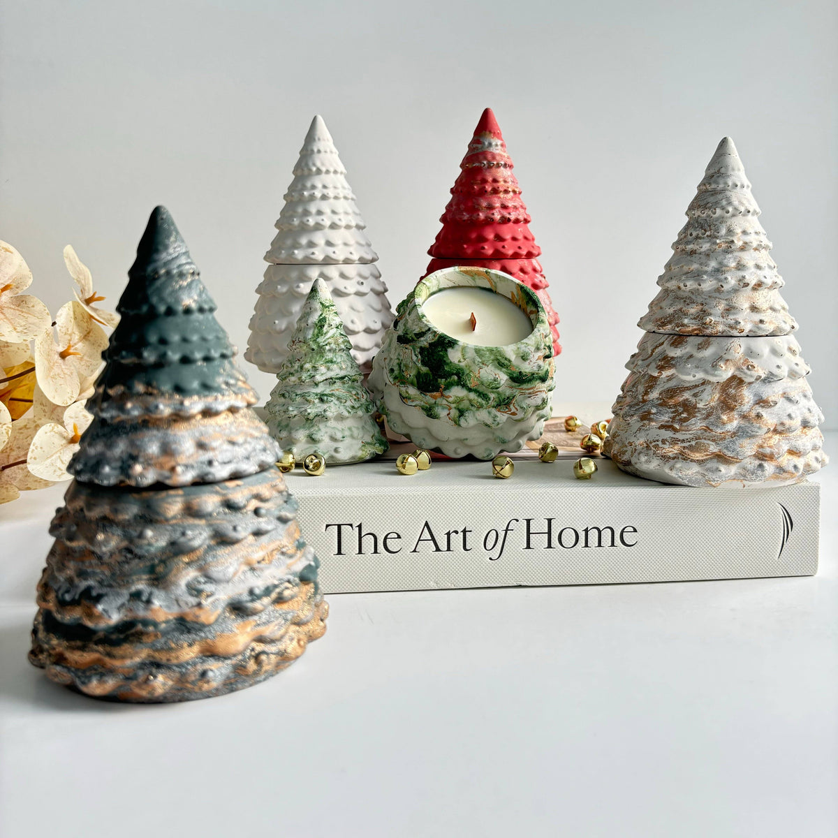 Christmas Tree Candle Pot | Holiday Candle: Forest - Gold & Silver / Fraser Fir