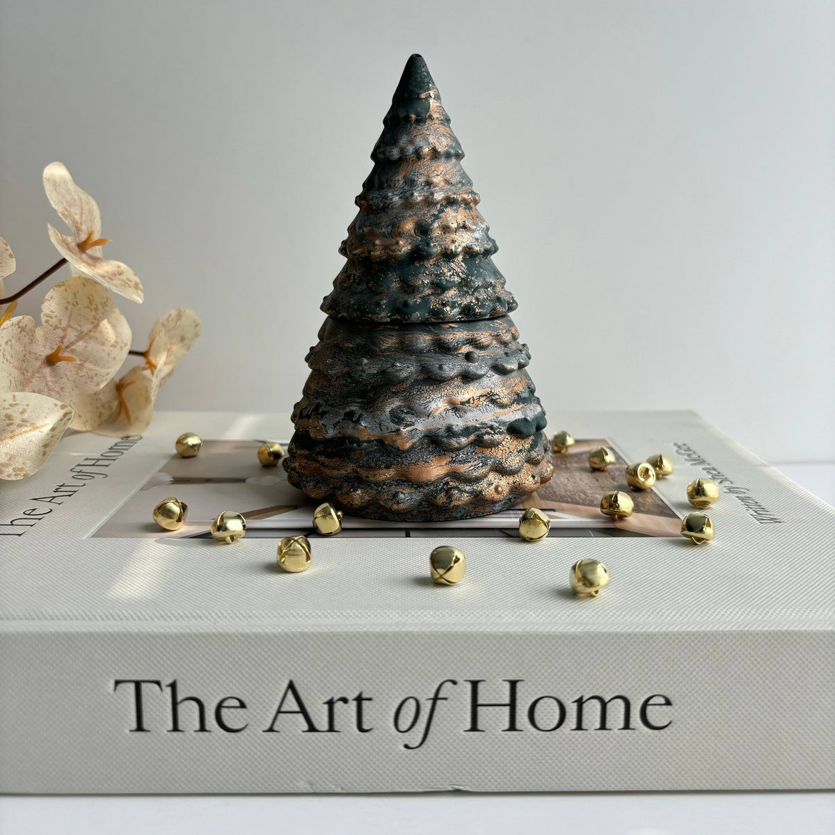 Christmas Tree Candle Pot | Holiday Candle: Forest - Gold & Silver / Fraser Fir