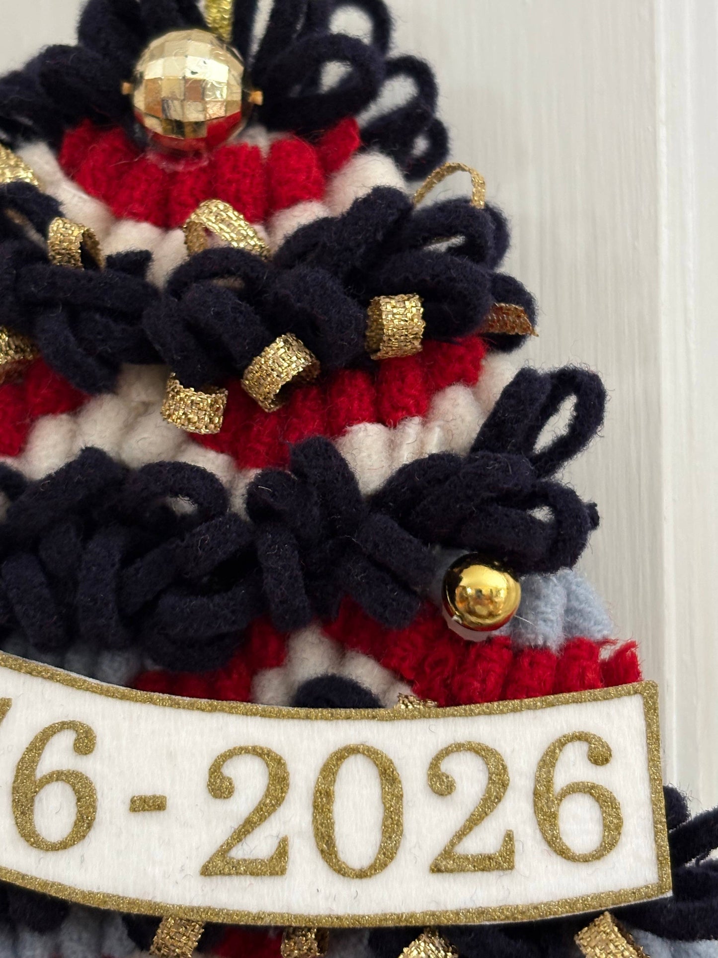 America 250 Cheery Tree - Hooked Rug Christmas Decor