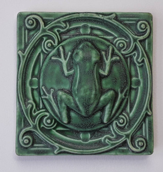 Tree Frog Art Tile 4x4 Frog theme Pond Garden aesthetic: Leaf Green glaze