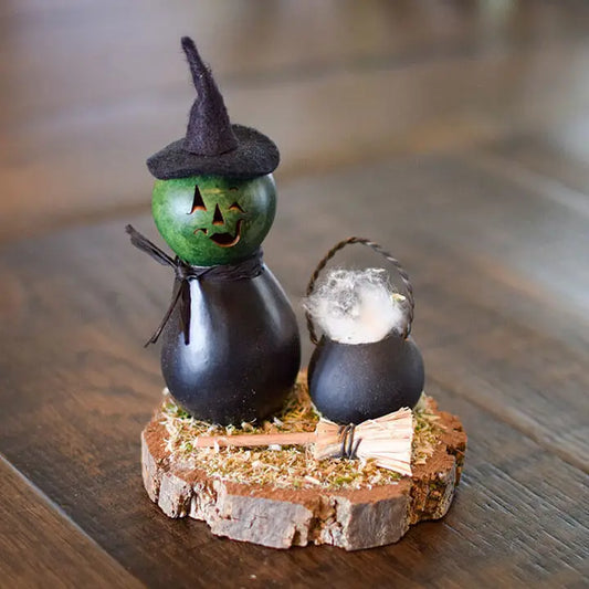 Fiona Witch Scene Gourd