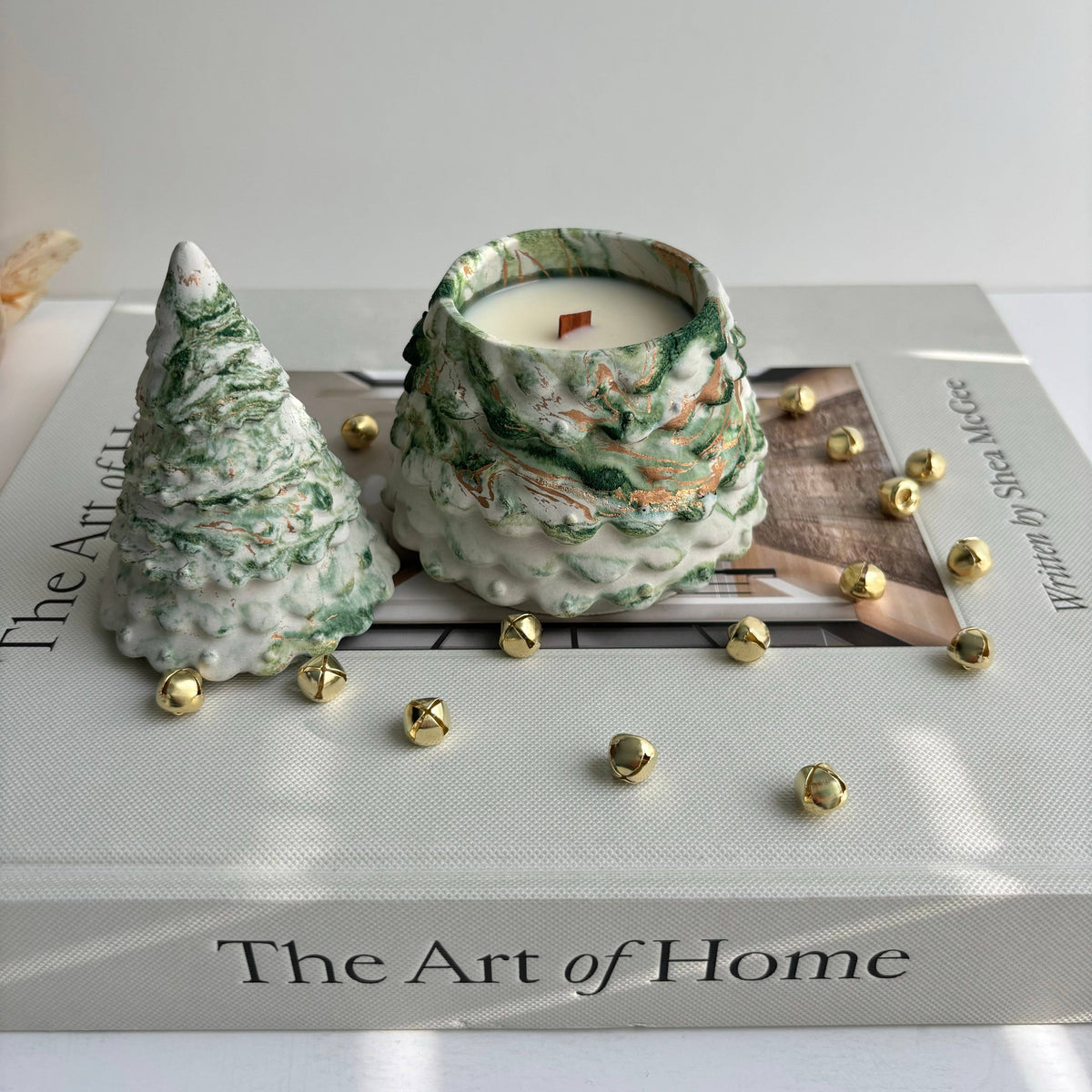 Christmas Tree Candle Pot | Holiday Candle: Champagne Bronze Marble / Fraser Fir
