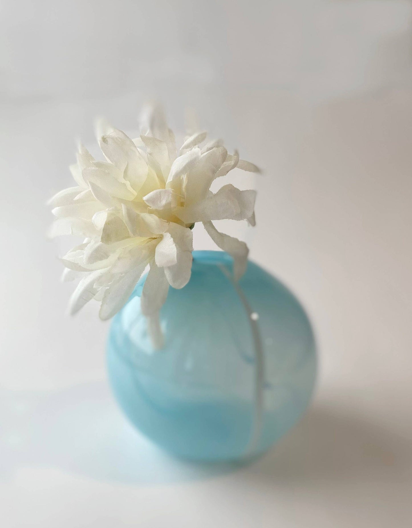 Breathe Bud Vase: Opal White