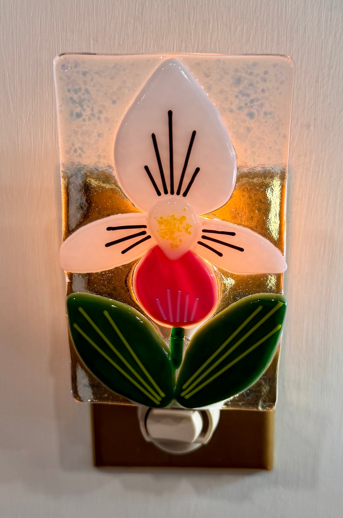 Trillium Fused Glass Nightlight