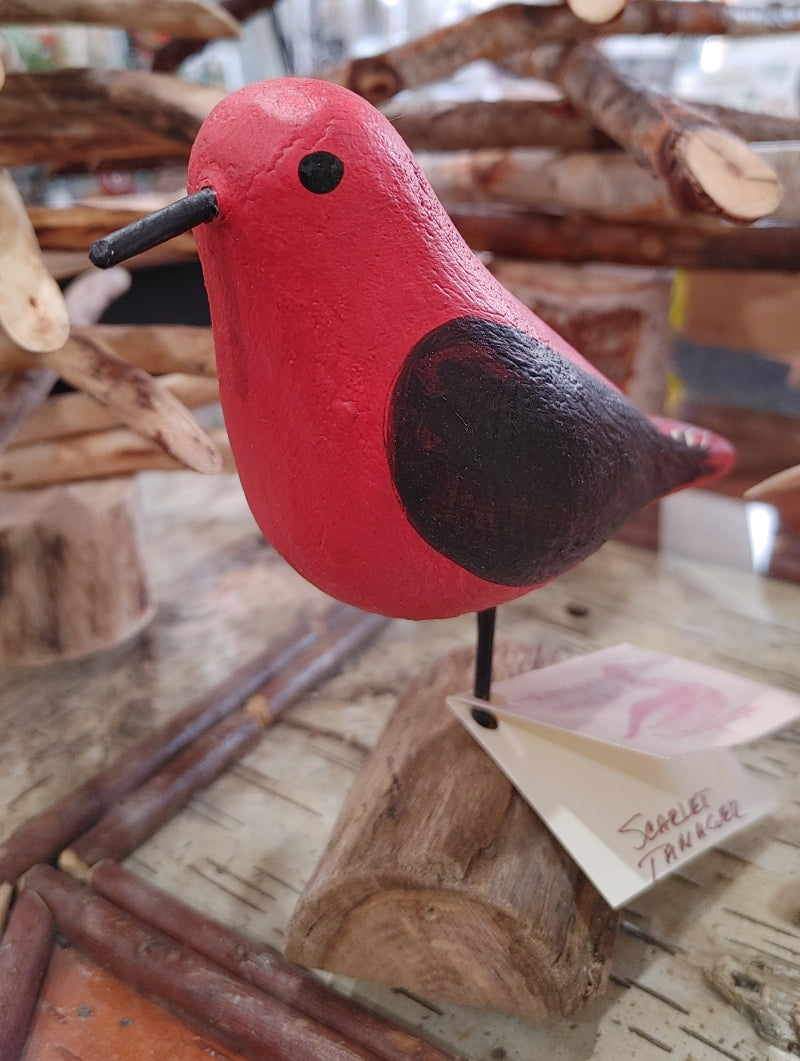 scarlet-tanager-carved-bird-decor