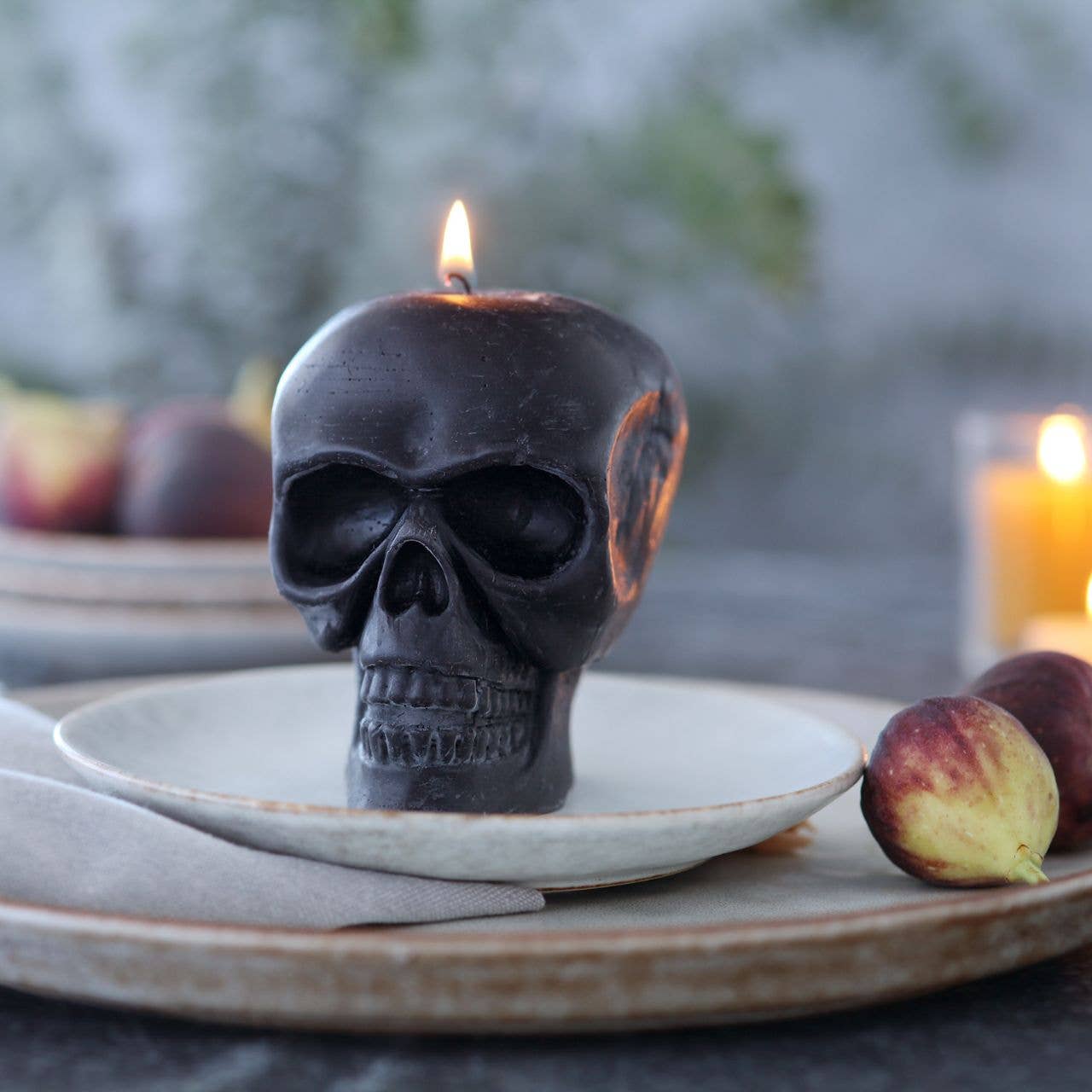 Sculpted Skull Candle – 100% Beeswax – Black