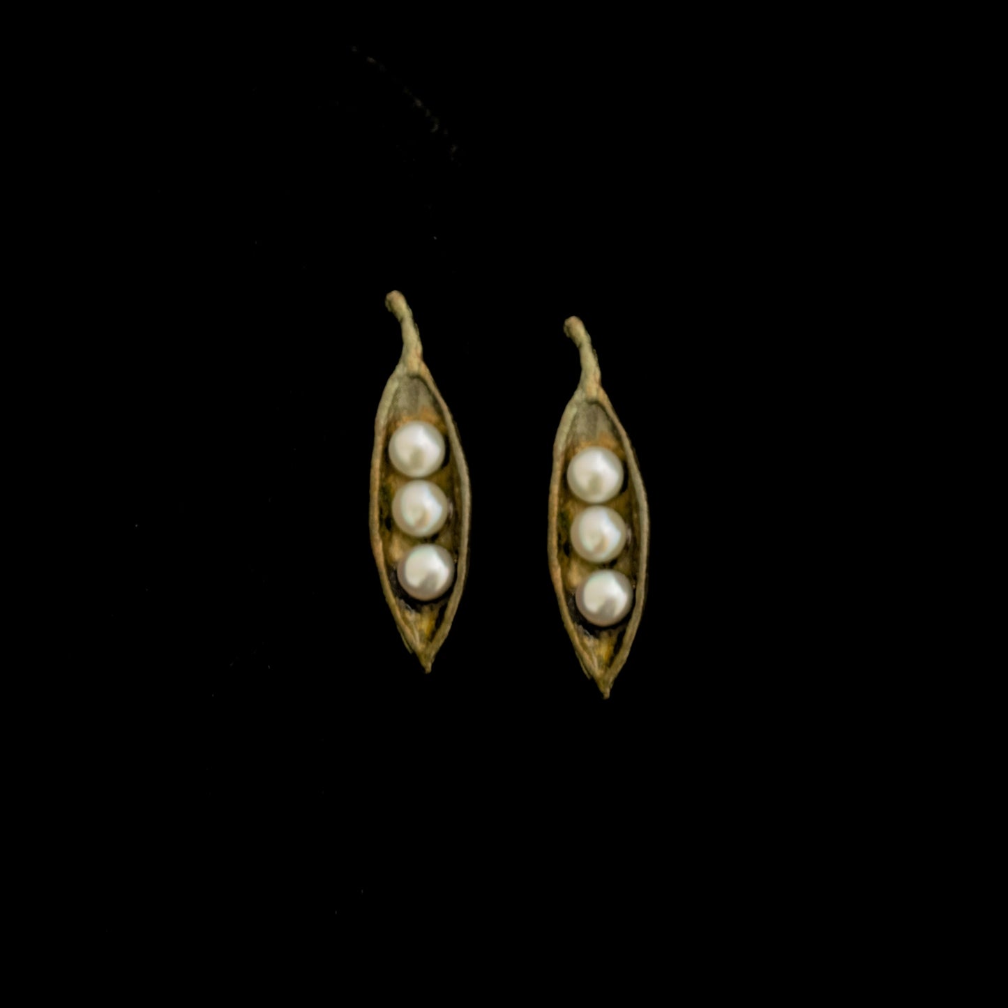 Pea Pod Three Pearl Drop Earrings