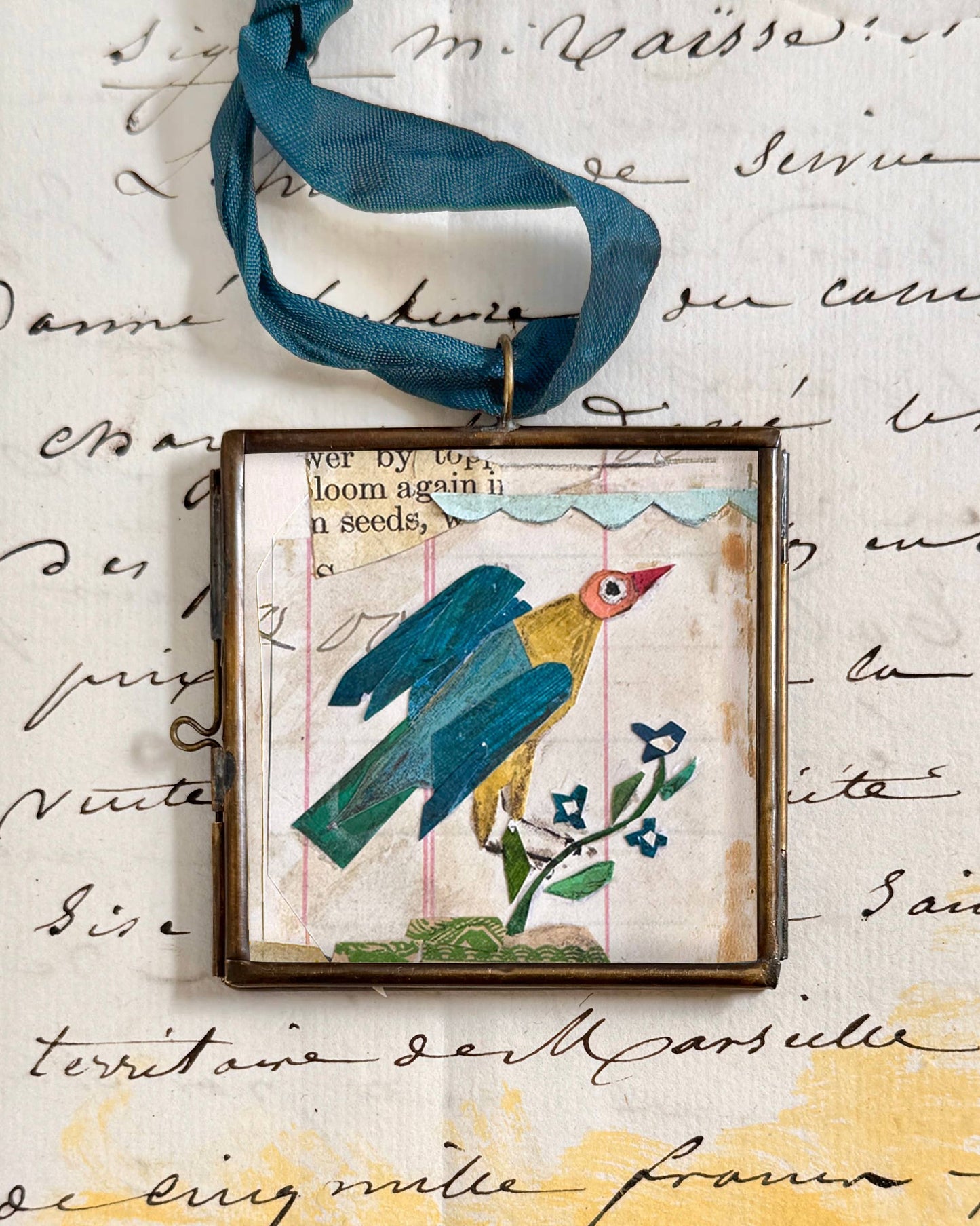 Cassis Folk Bird ~ Lg. Art Locket Ornament Vintage Handmade