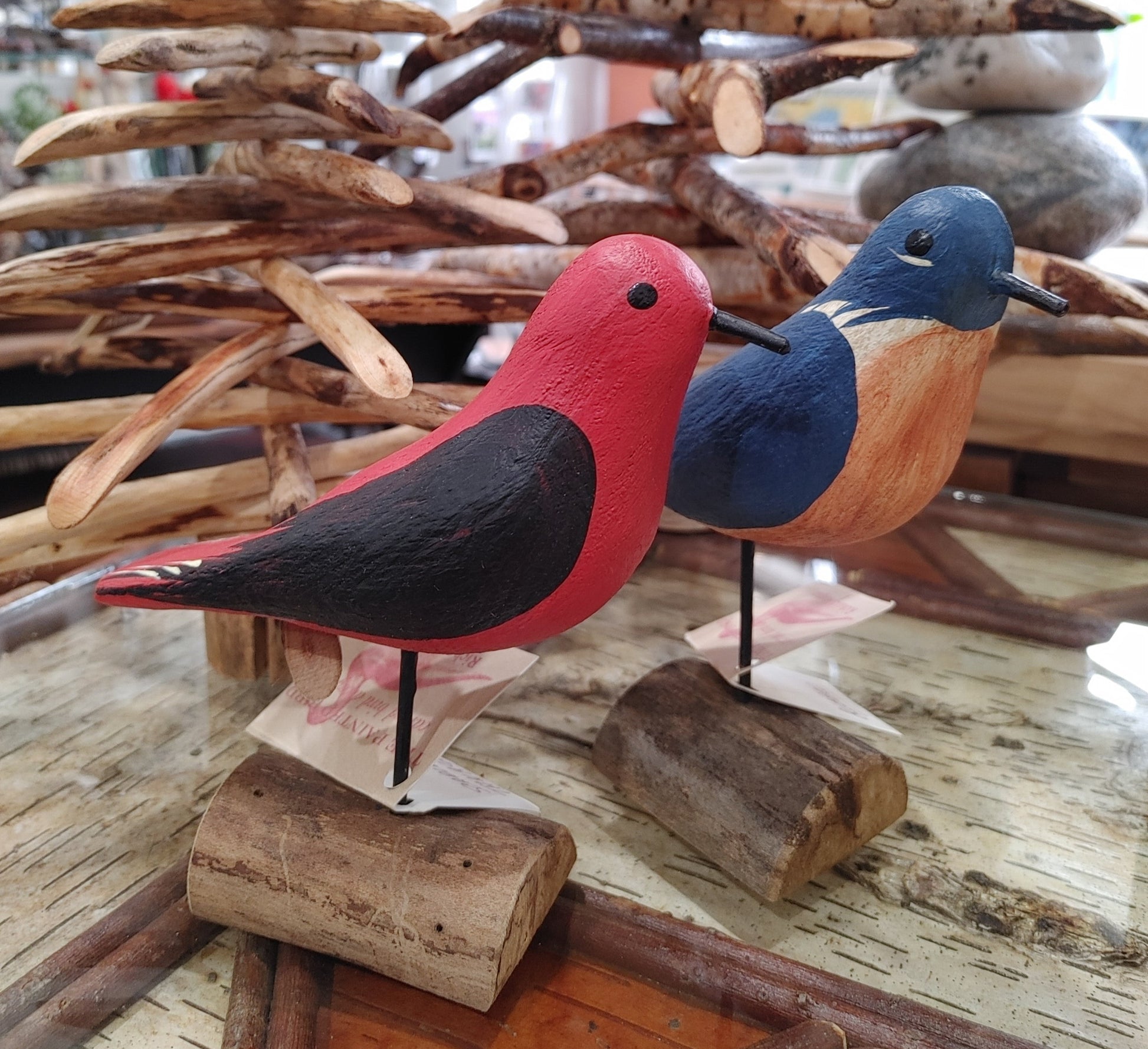 singbird-decor-wooden-carved-birds