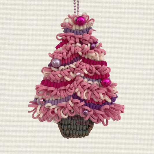 Sugarplum Cheery Tree - Hooked Rug Christmas Decor