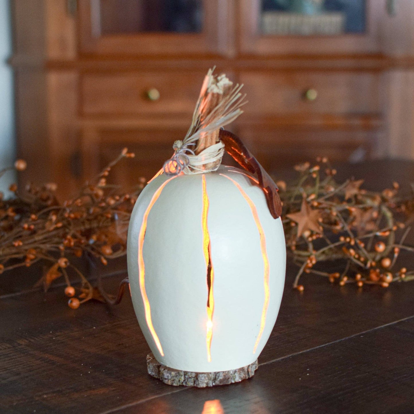 White Tall Pumpkin Gourd - Small Lit