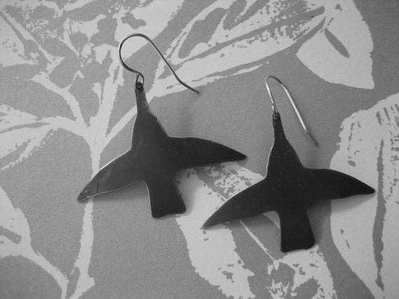 Frida's Hummingbird Earrings: Matte Silver
