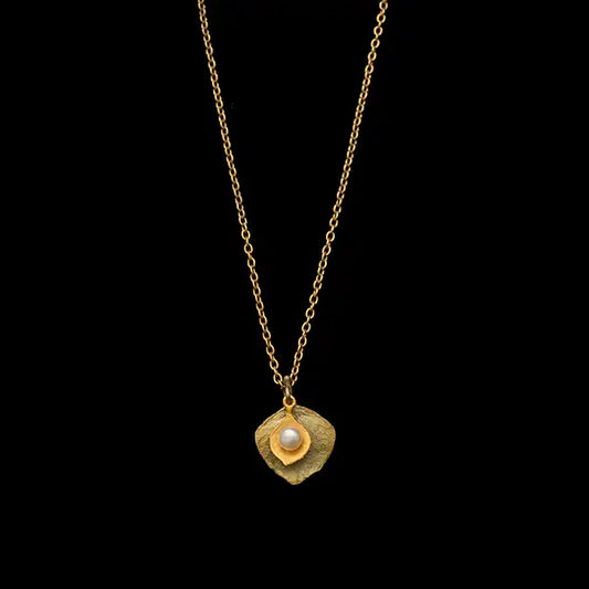 Eucalyptus Round Leaf Dainty Pendant Necklace - 16"