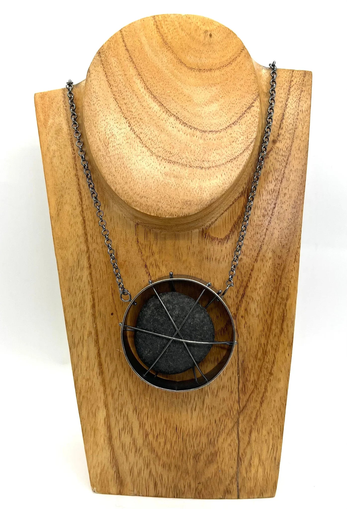 Trapped Rock Circle Necklace