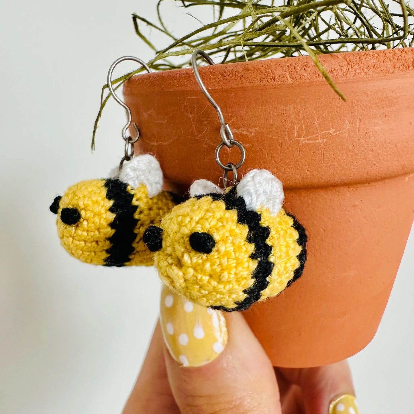 Crochet Busy Bee Dangles