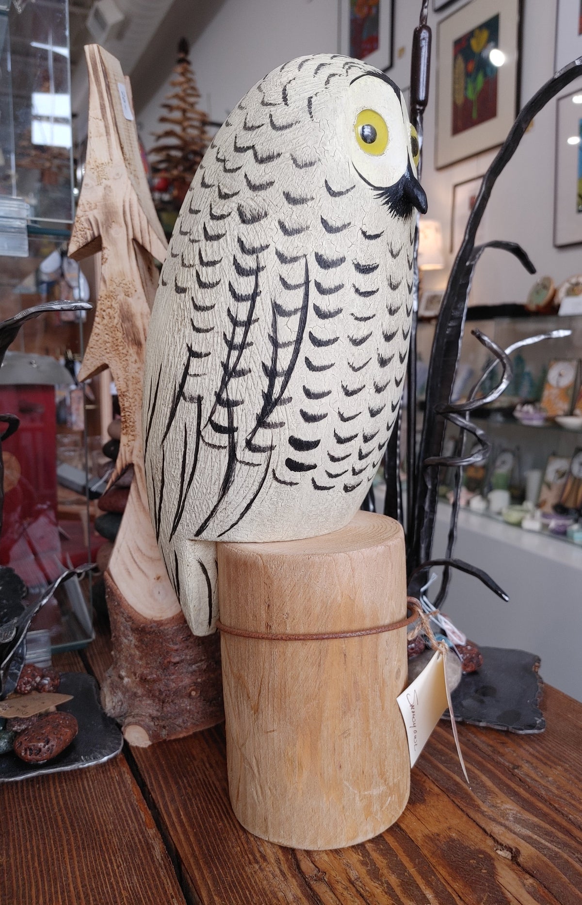 wooden-carved-snowy-owl-painted-decoration